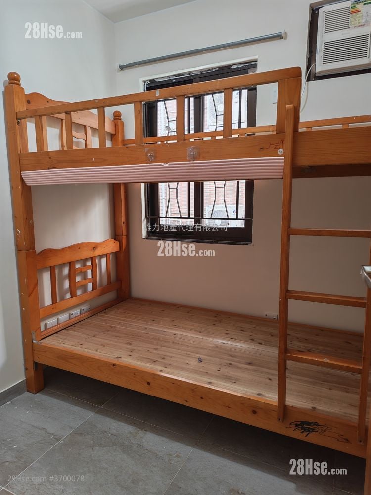 村屋 租盤 350 平方呎