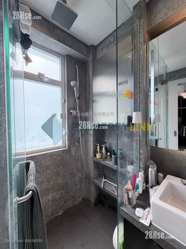 新佳大厦 售盘 1 房 , 1 浴室 362 平方尺