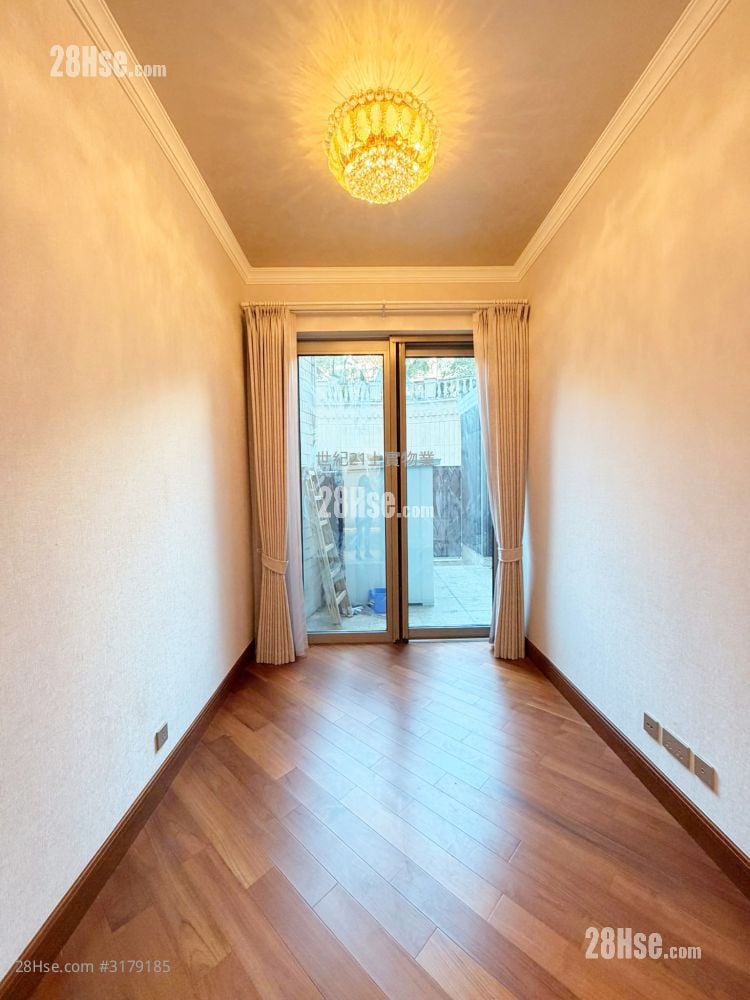 逸珑 售盘 4 房 , 3 浴室 1,650 平方尺