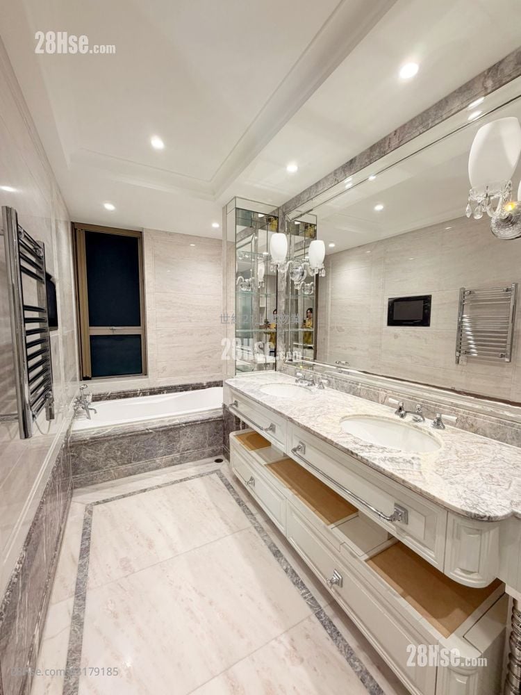 逸珑 售盘 4 房 , 3 浴室 1,650 平方尺