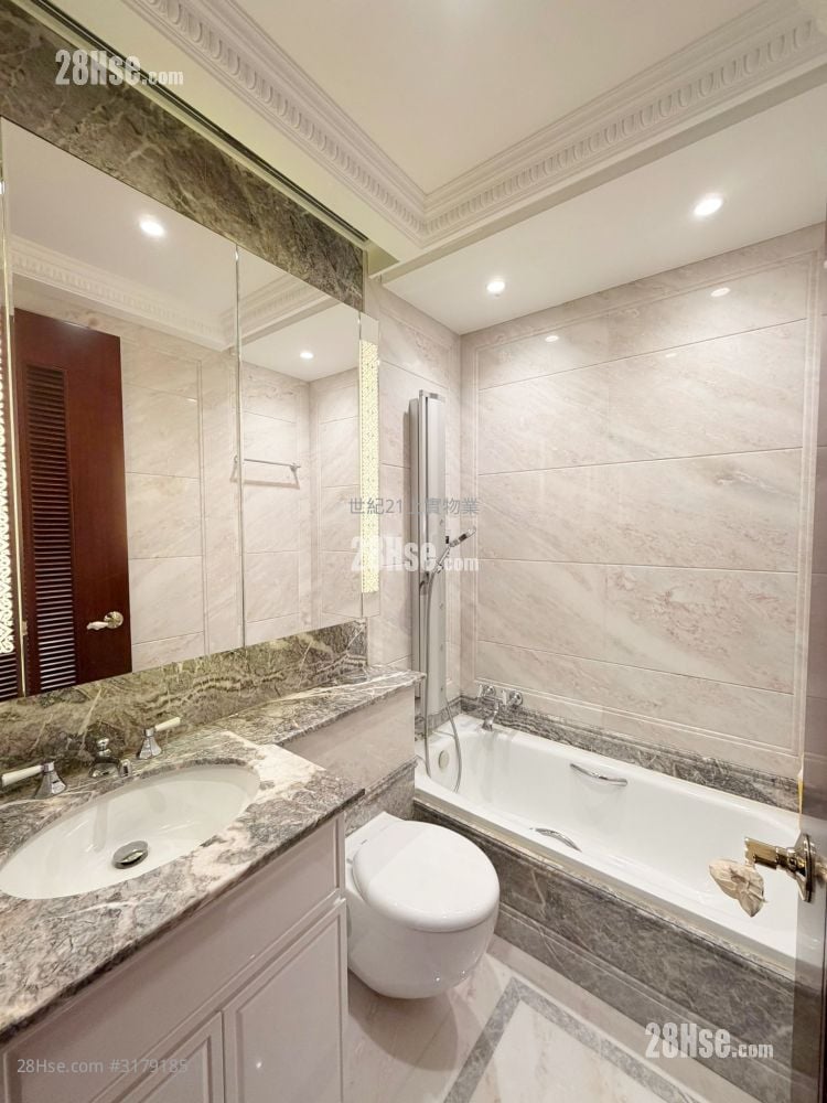 逸珑 售盘 4 房 , 3 浴室 1,650 平方尺