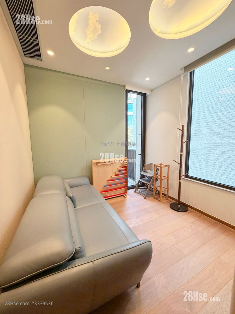 Mont Rouge Sell 4 Bedrooms , 4 Bathrooms 2,846 ft²