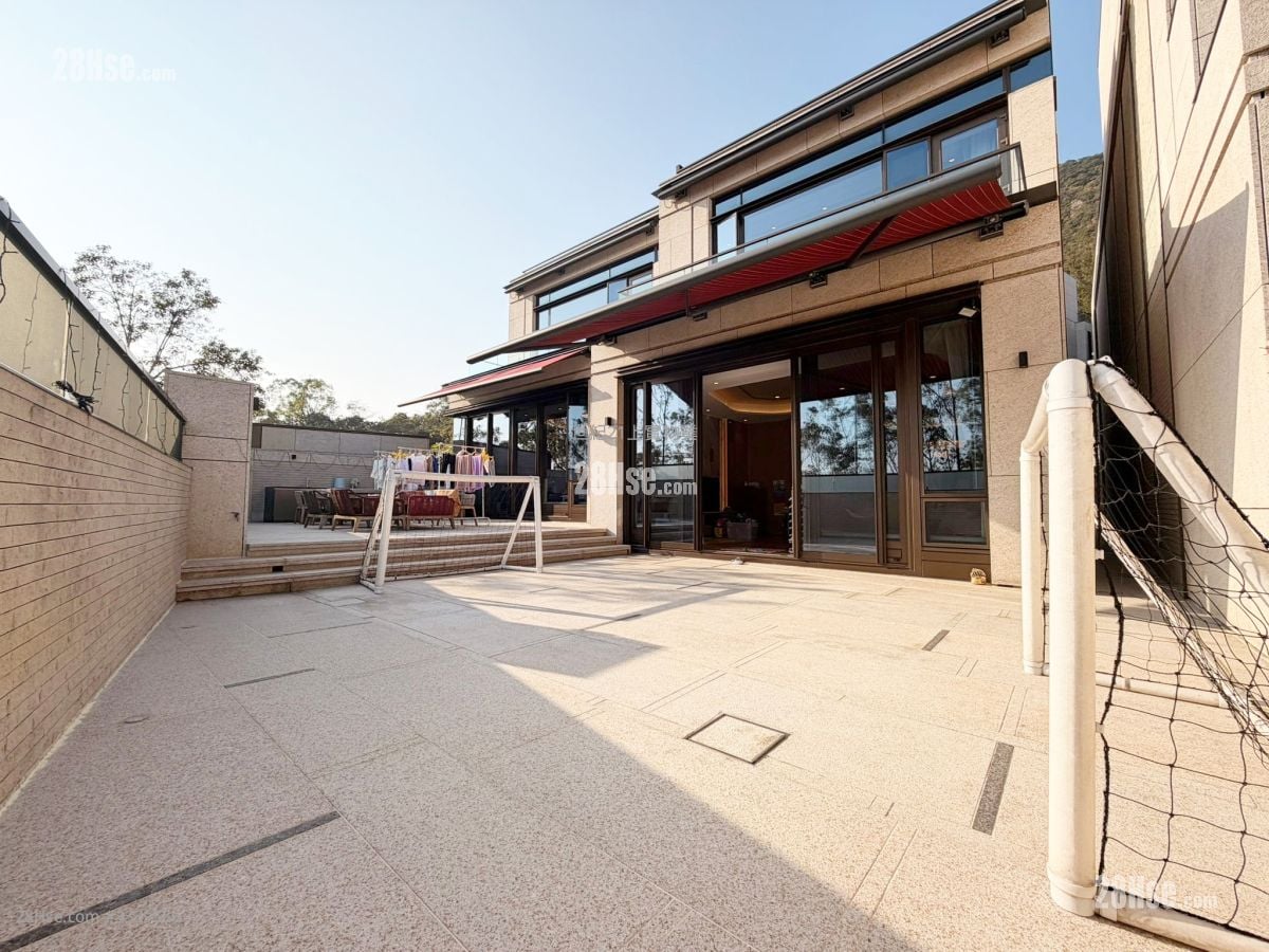 Mont Rouge Sell 4 Bedrooms , 4 Bathrooms 2,846 ft²