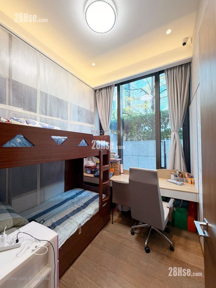 Mont Rouge Sell 4 Bedrooms , 4 Bathrooms 2,846 ft²