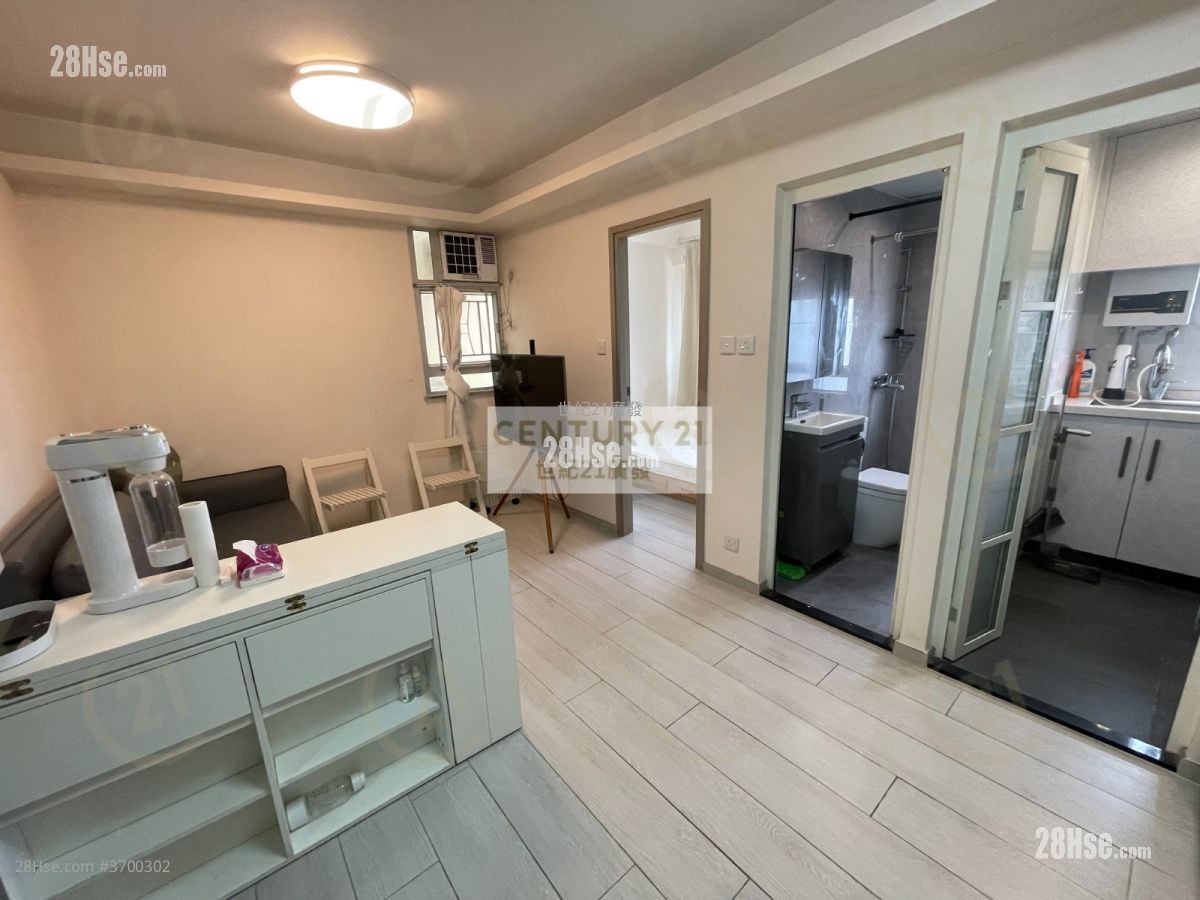 Shun Hing Building Sell 1 Bedroom , 1 Bathroom 268 ft²