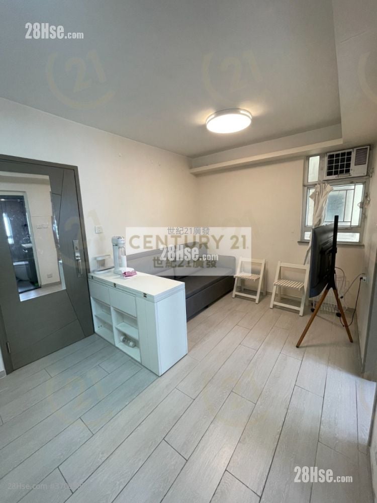 Shun Hing Building Sell 1 Bedroom , 1 Bathroom 268 ft²