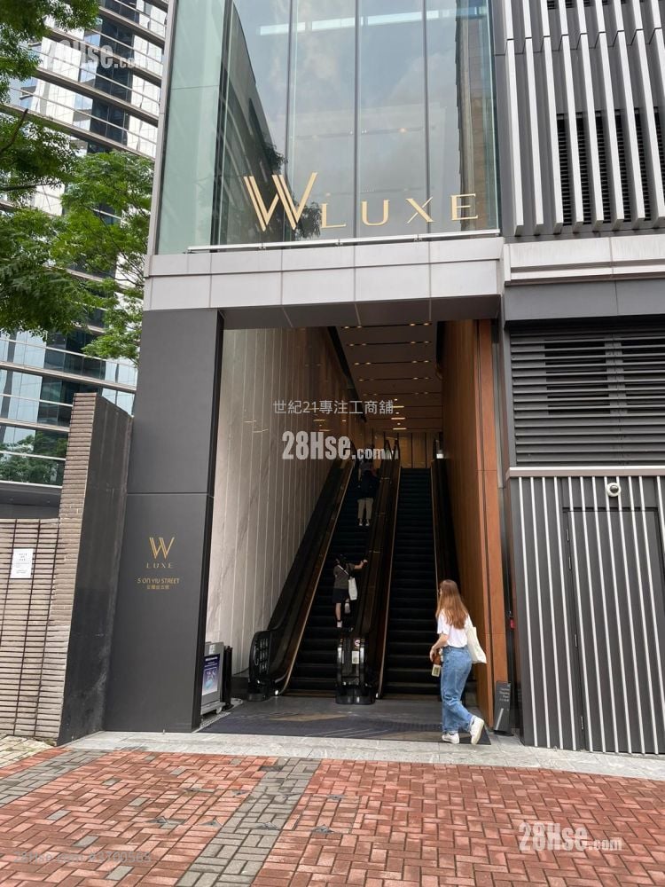 W LUXE 租盘 256 平方尺