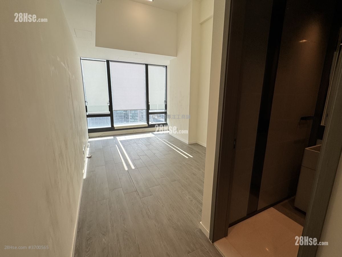 W LUXE 租盘 256 平方尺