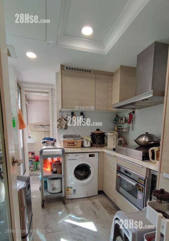 Mayfair By The Sea Sell 2 Bedrooms , 2 Bathrooms 975 ft²