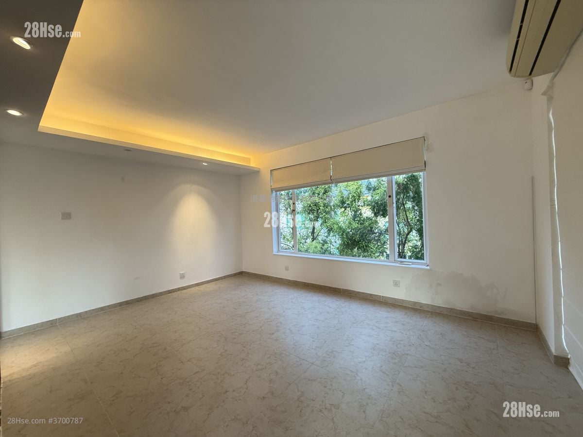 村屋 租盘 4 房 , 2 浴室 2,100 平方尺