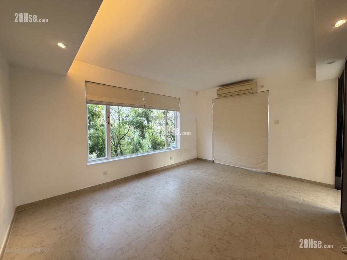 村屋 租盘 4 房 , 2 浴室 2,100 平方尺