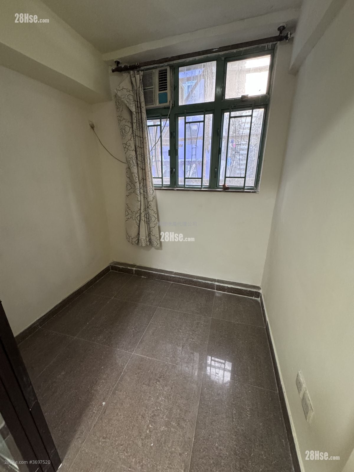 东兴大楼 租盘 1 房 , 1 浴室 150 平方尺