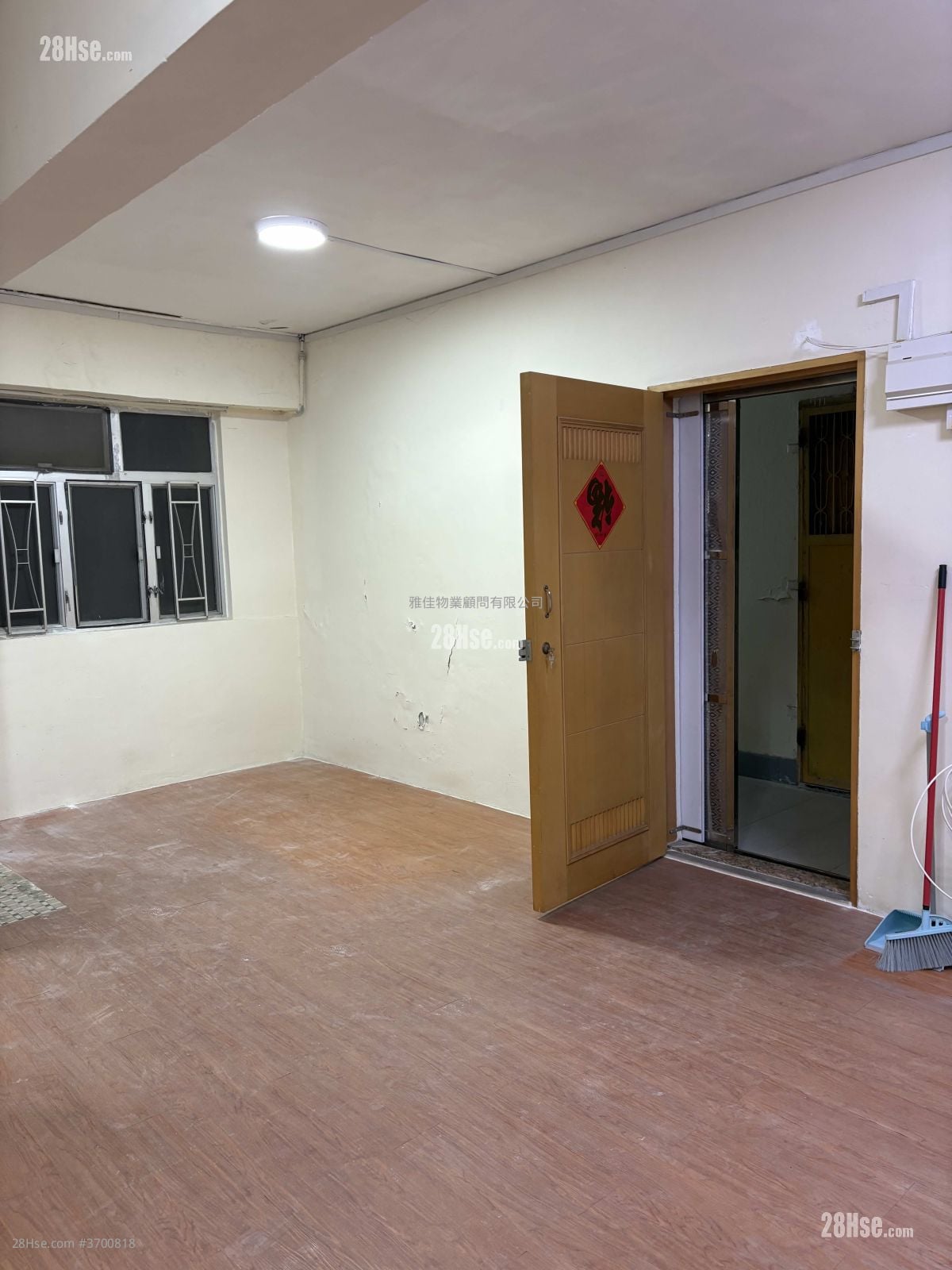 名賢大樓 租盤 374 平方呎