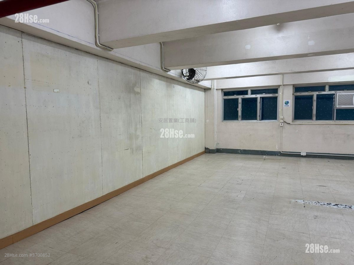 新藝工業大廈 租盤 1 廁所