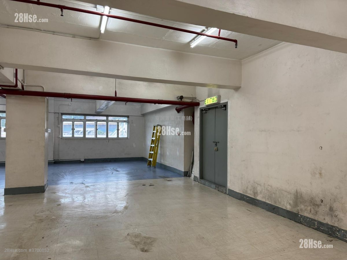 新藝工業大廈 租盤 1 廁所