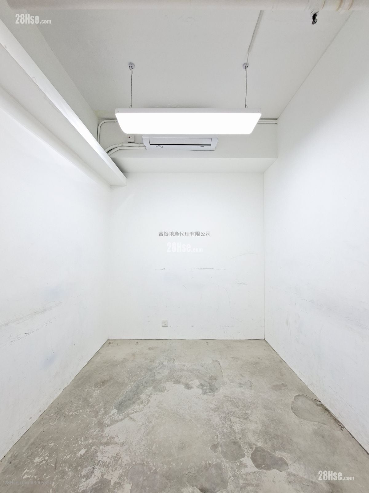 时运工业大厦 租盘 5+ 房 , 2 厕所