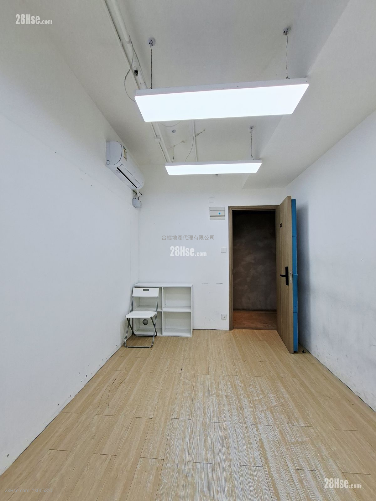 时运工业大厦 租盘 5+ 房 , 2 厕所