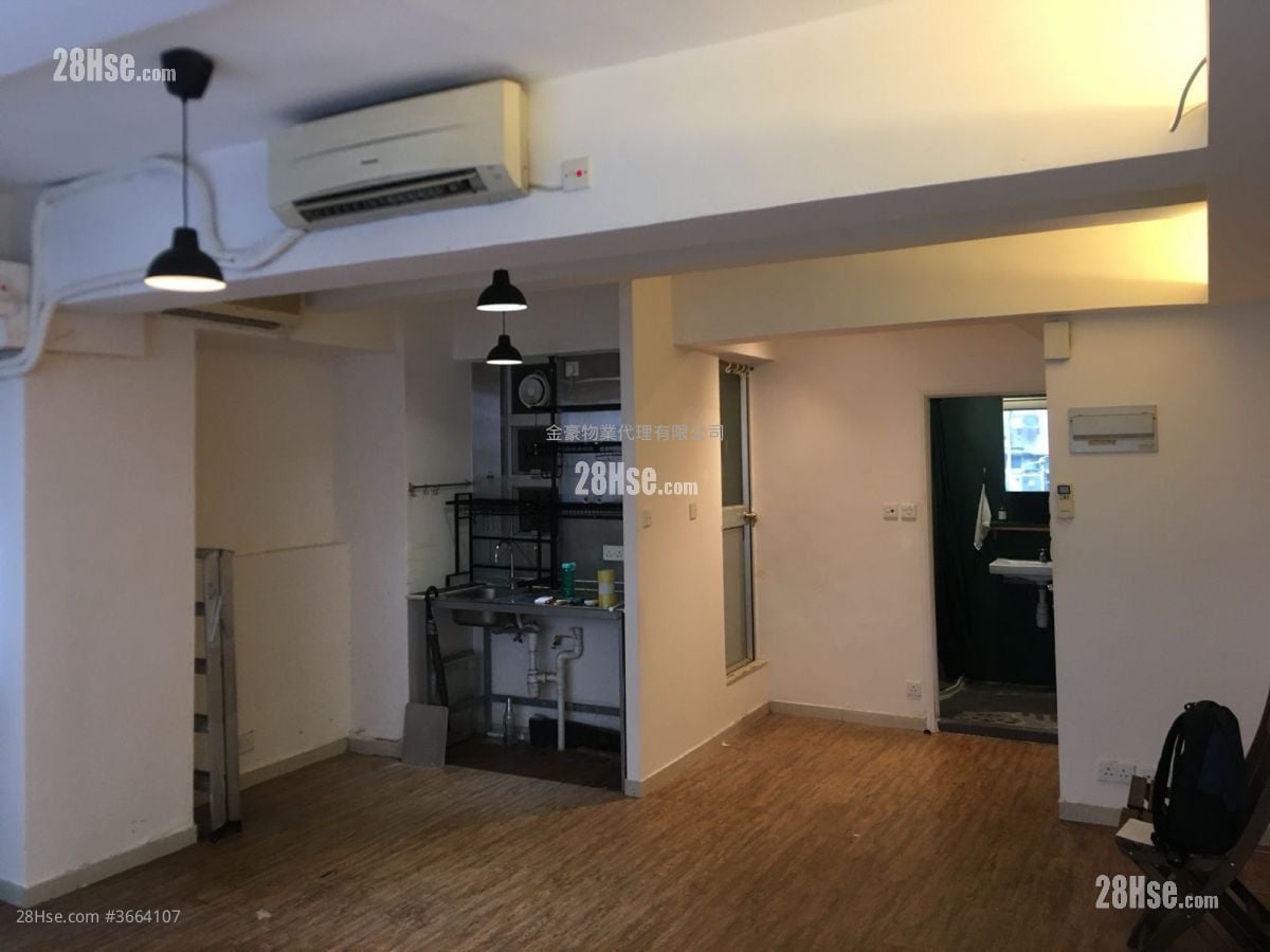Lin Fung Mansion Sell Studio , 1 Bathroom 390 ft²
