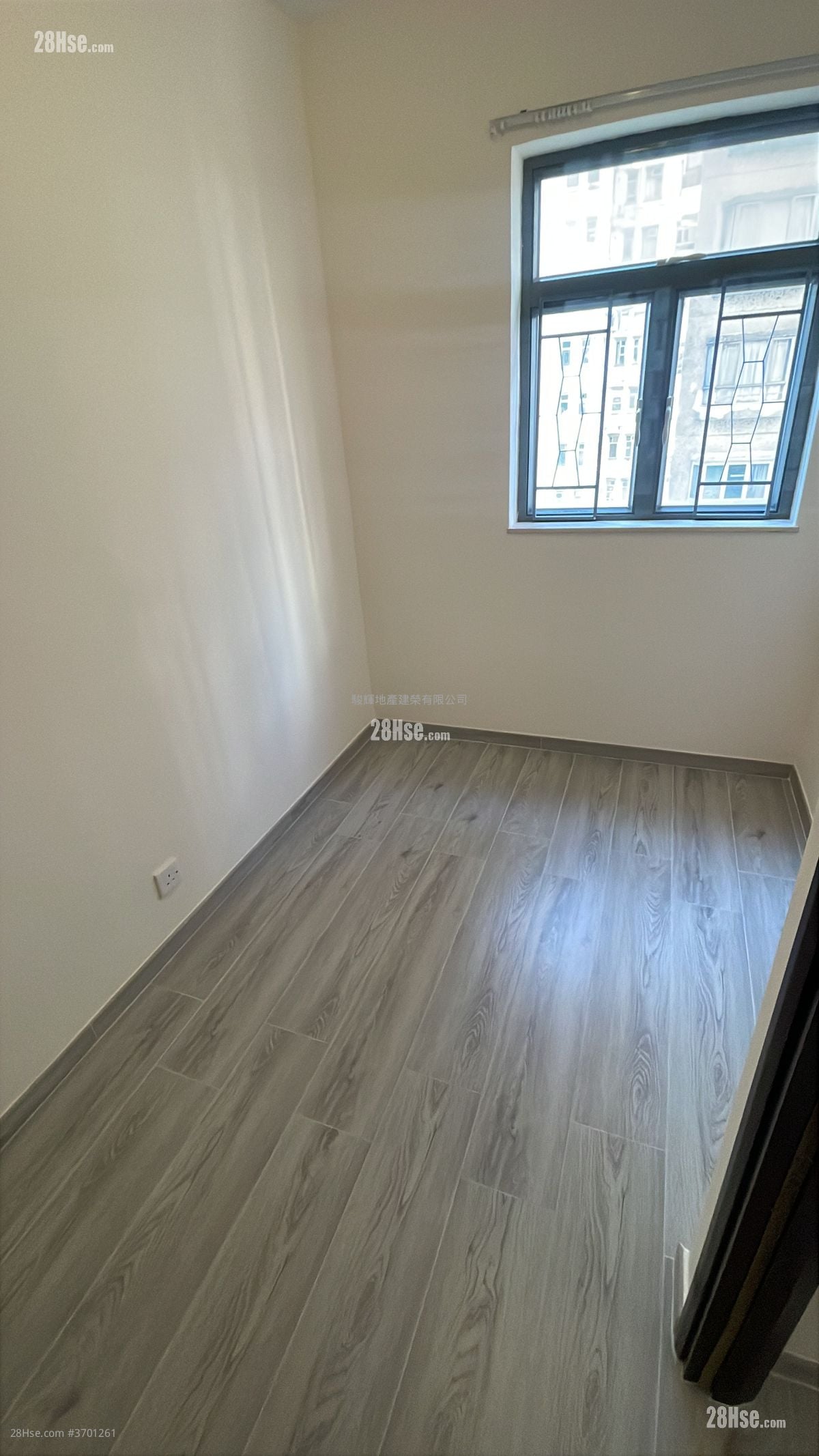 逸安阁 租盘 3 房 , 1 浴室 518 平方尺