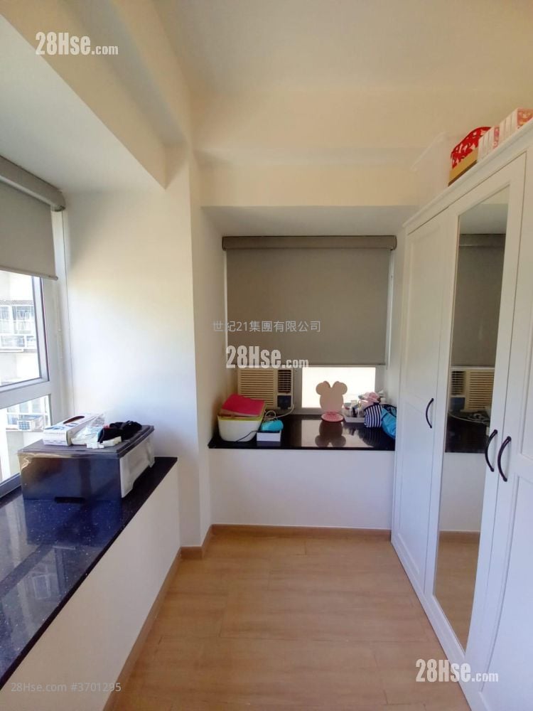 花园城 租盘 2 房 , 1 浴室 297 平方尺