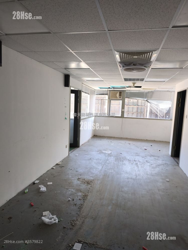 土地 租盘 5+ 房 , 2 浴室 30,000 平方尺