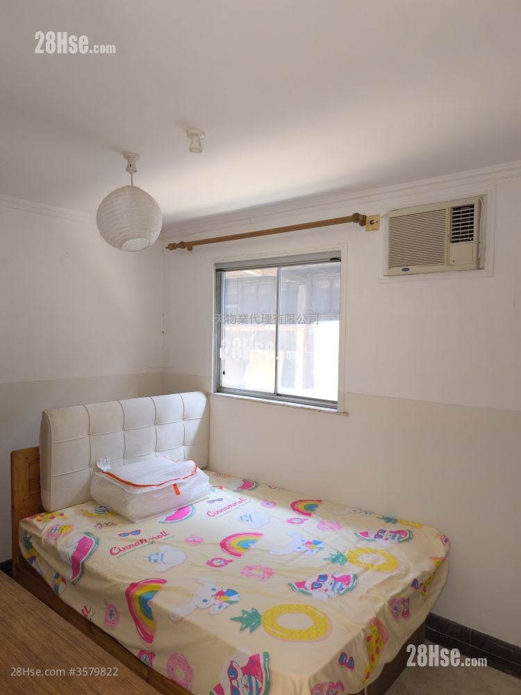 土地 租盘 5+ 房 , 2 浴室 30,000 平方尺