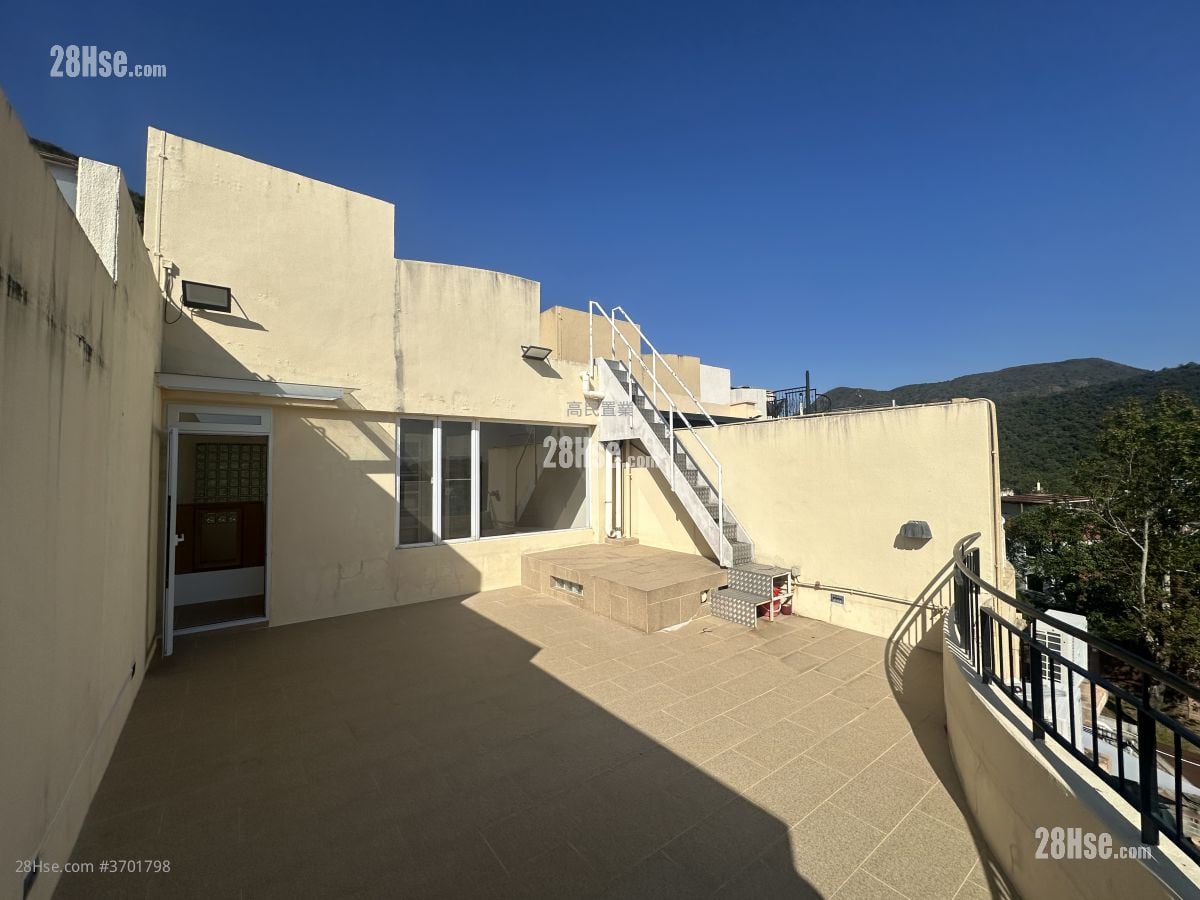 Green Villas Sell 3 Bedrooms , 2 Bathrooms 1,661 ft²