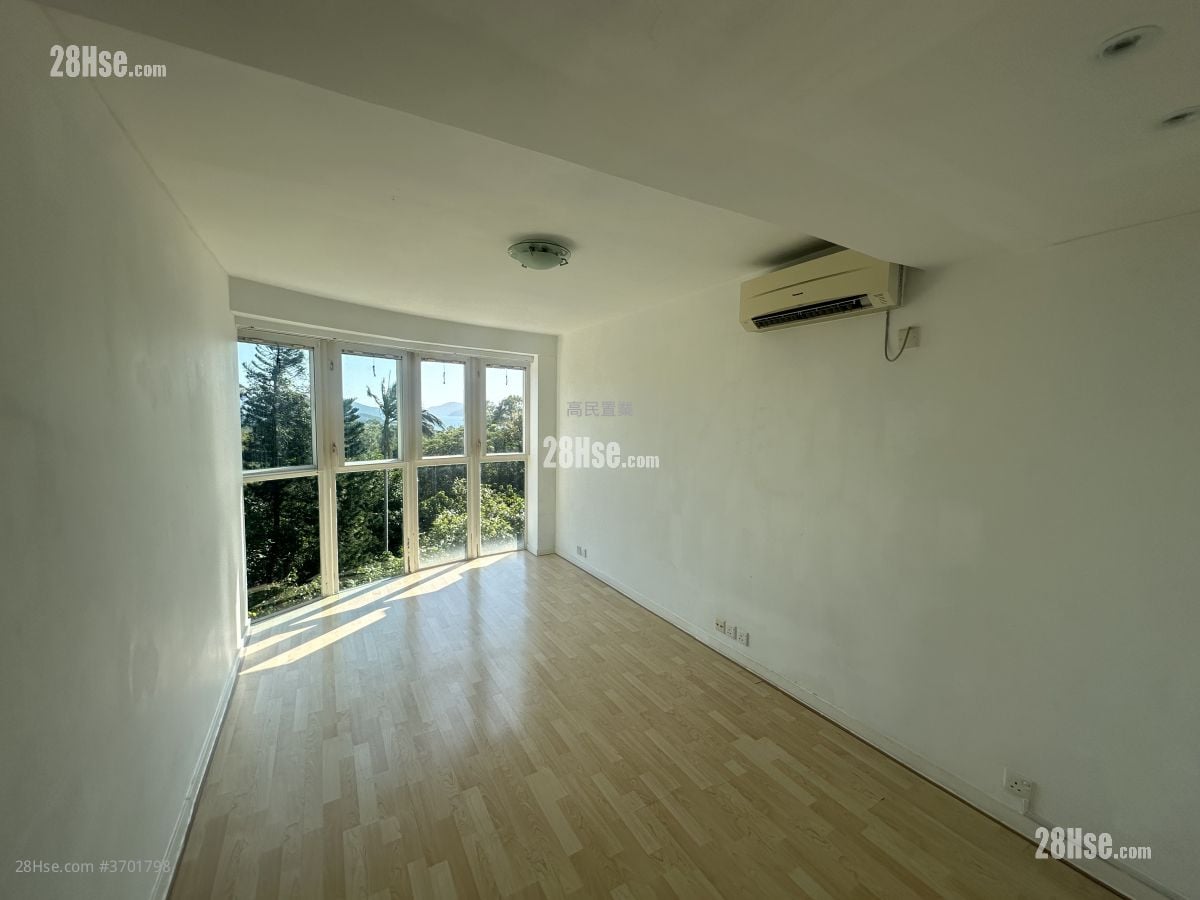 Green Villas Sell 3 Bedrooms , 2 Bathrooms 1,661 ft²