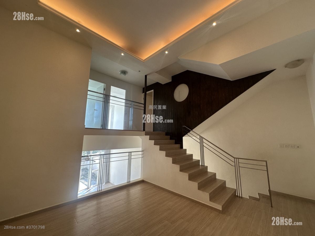 Green Villas Sell 3 Bedrooms , 2 Bathrooms 1,661 ft²