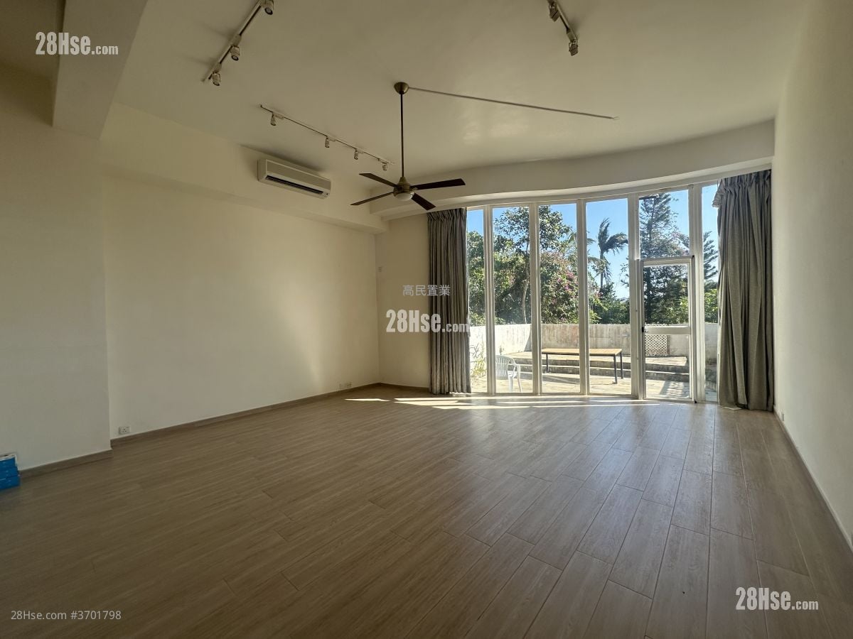 Green Villas Sell 3 Bedrooms , 2 Bathrooms 1,661 ft²