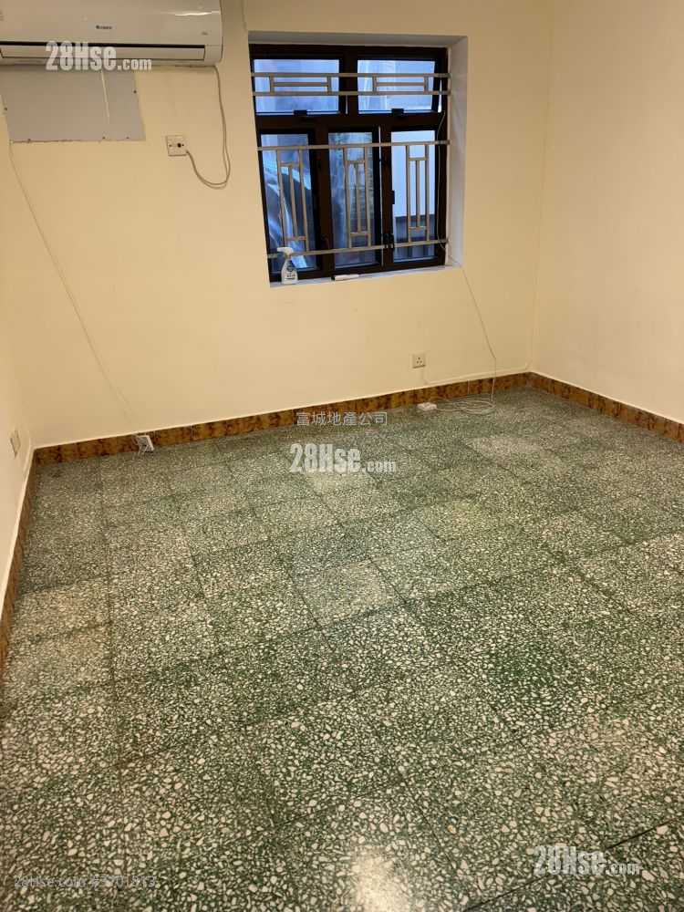 村屋 租盤 1 房 , 1 浴室 250 平方呎