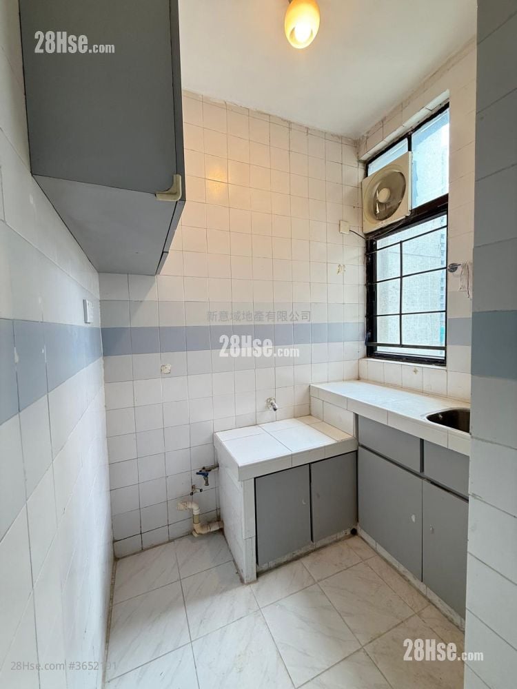 Dragon Centre Rental 1 Bedroom , 1 Bathroom 290 ft²