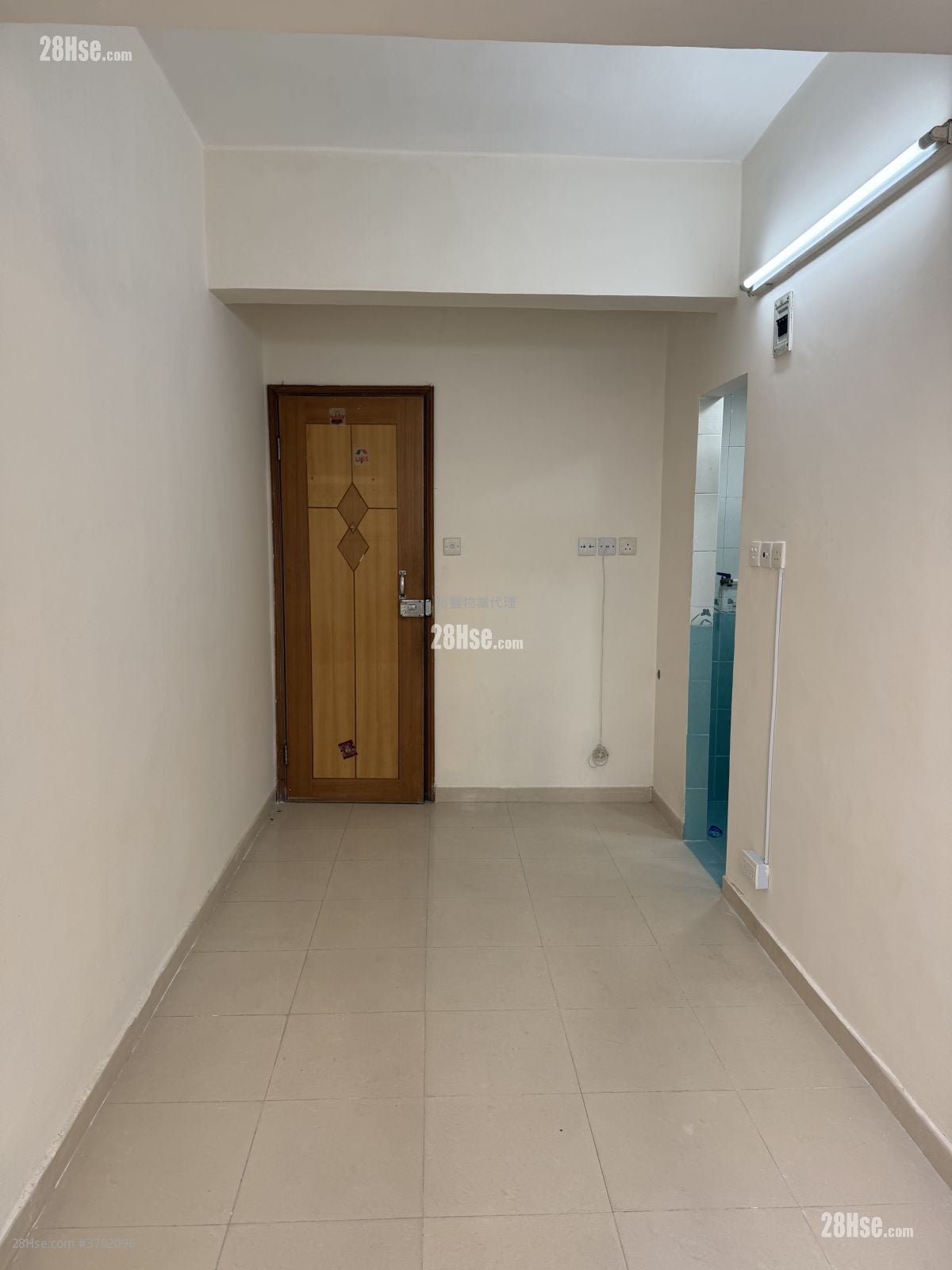 翠园大楼 租盘 开放式间隔 , 1 浴室 150 平方尺