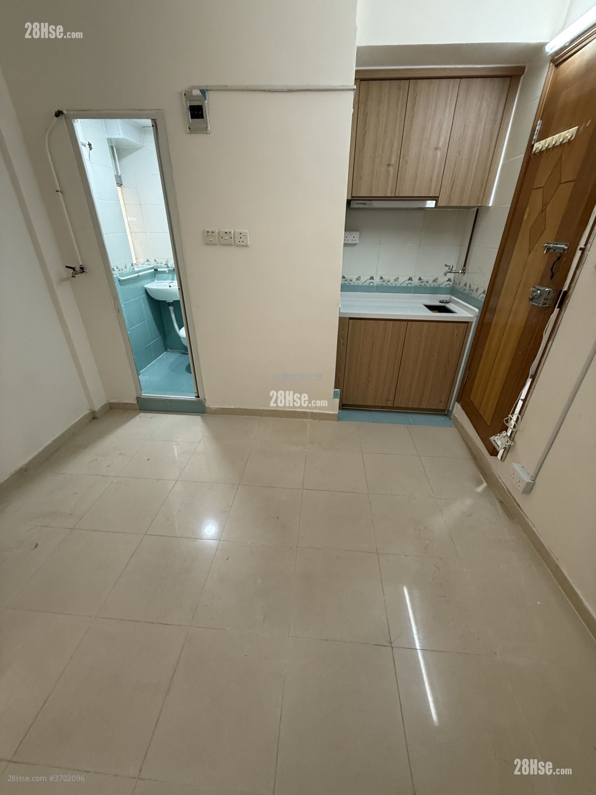 翠园大楼 租盘 开放式间隔 , 1 浴室 150 平方尺