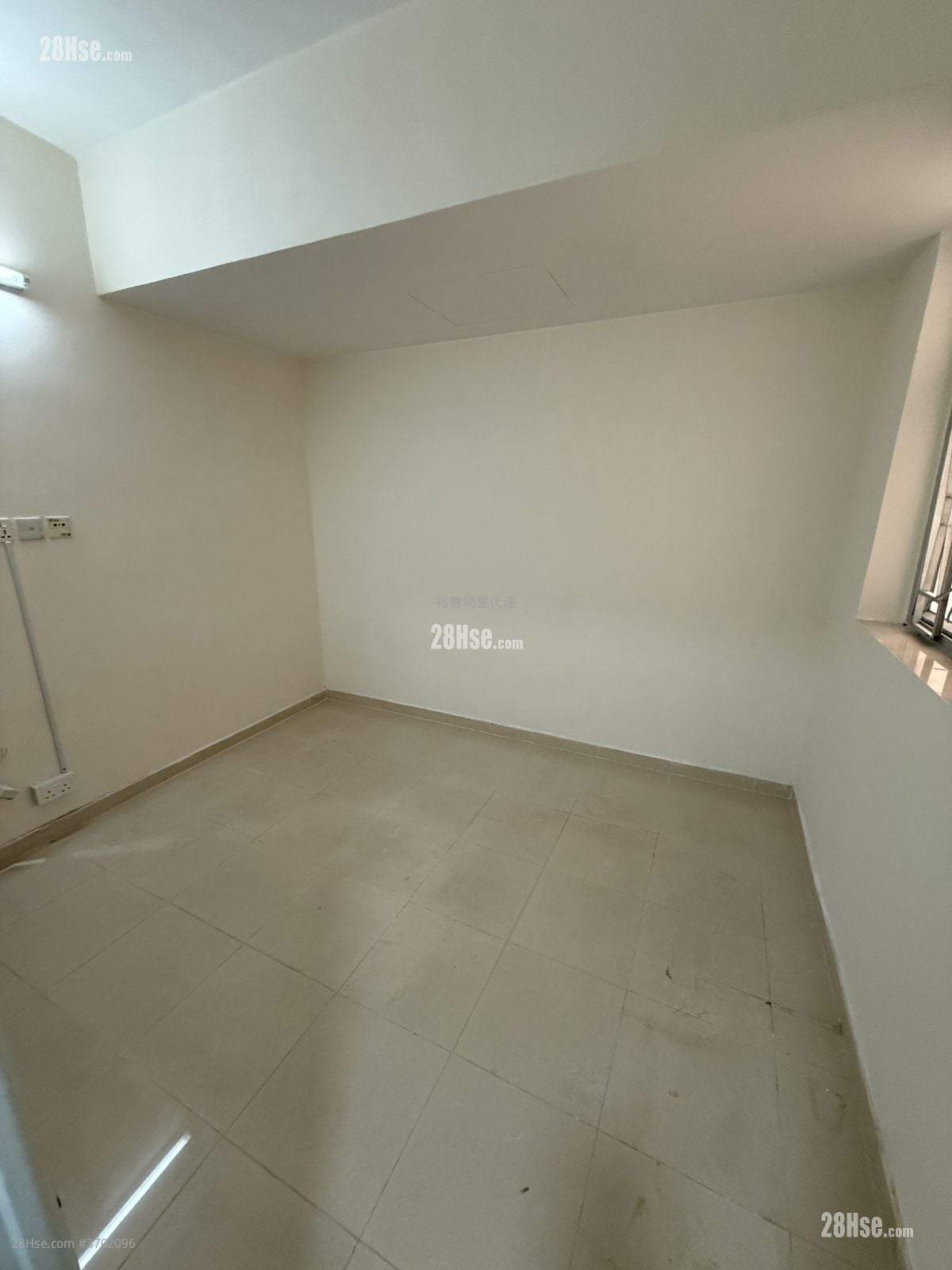 翠园大楼 租盘 开放式间隔 , 1 浴室 150 平方尺