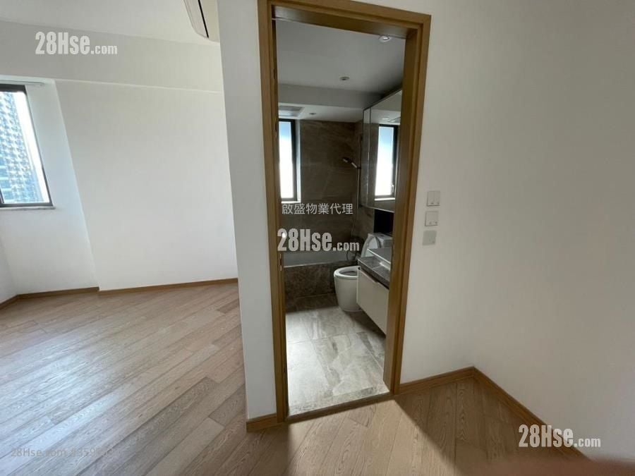 Vibe Centro Sell 3 Bedrooms , 3 Bathrooms 835 ft²