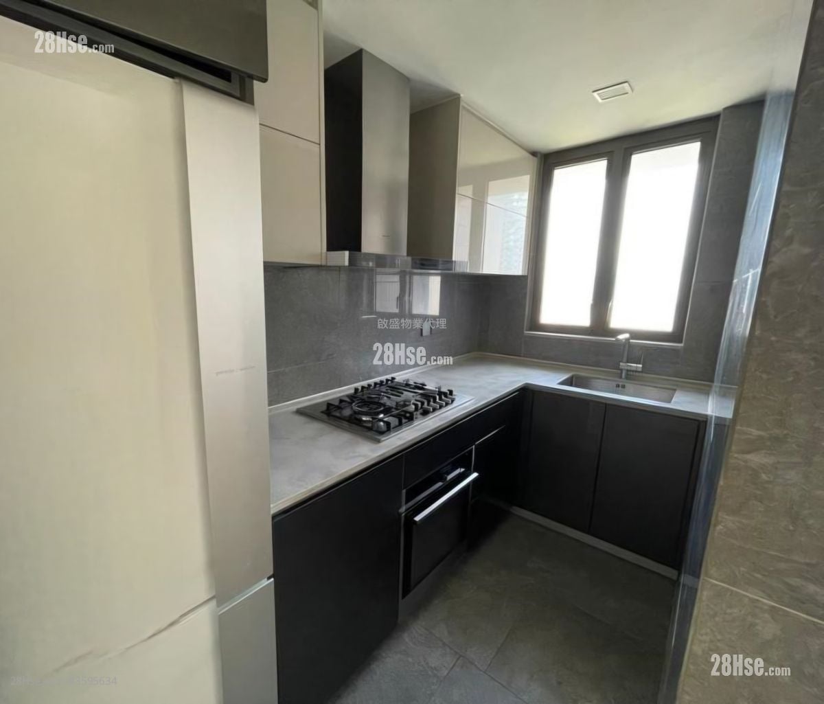Vibe Centro Sell 3 Bedrooms , 3 Bathrooms 835 ft²