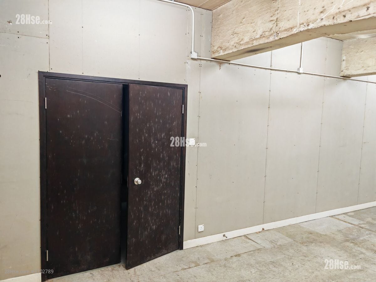 永济工业大厦 租盘 323 平方尺