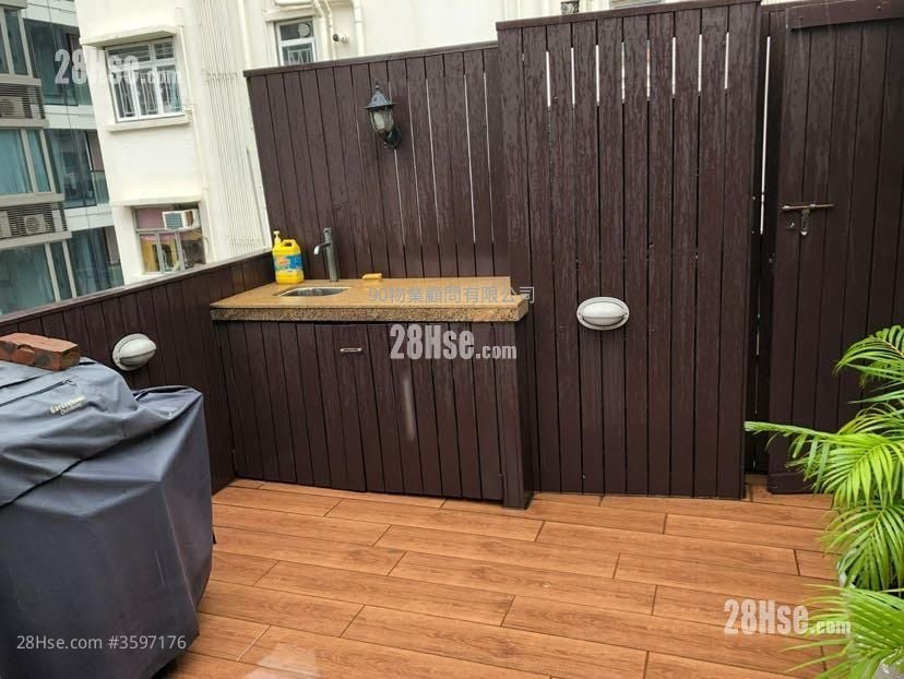 Ka Fai Court Sell 323 ft²