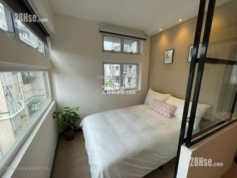 Ka Fai Court Sell 323 ft²