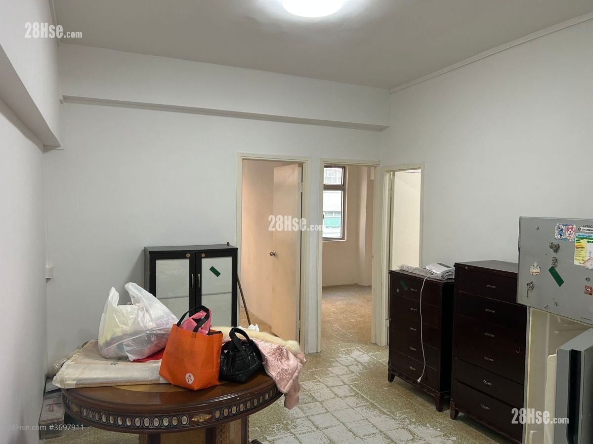 Sun Wing Building Rental 3 Bedrooms , 2 Bathrooms 480 ft²