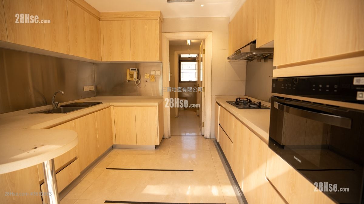 Double Bay Sell 4 Bedrooms , 4 Bathrooms 3,270 ft²