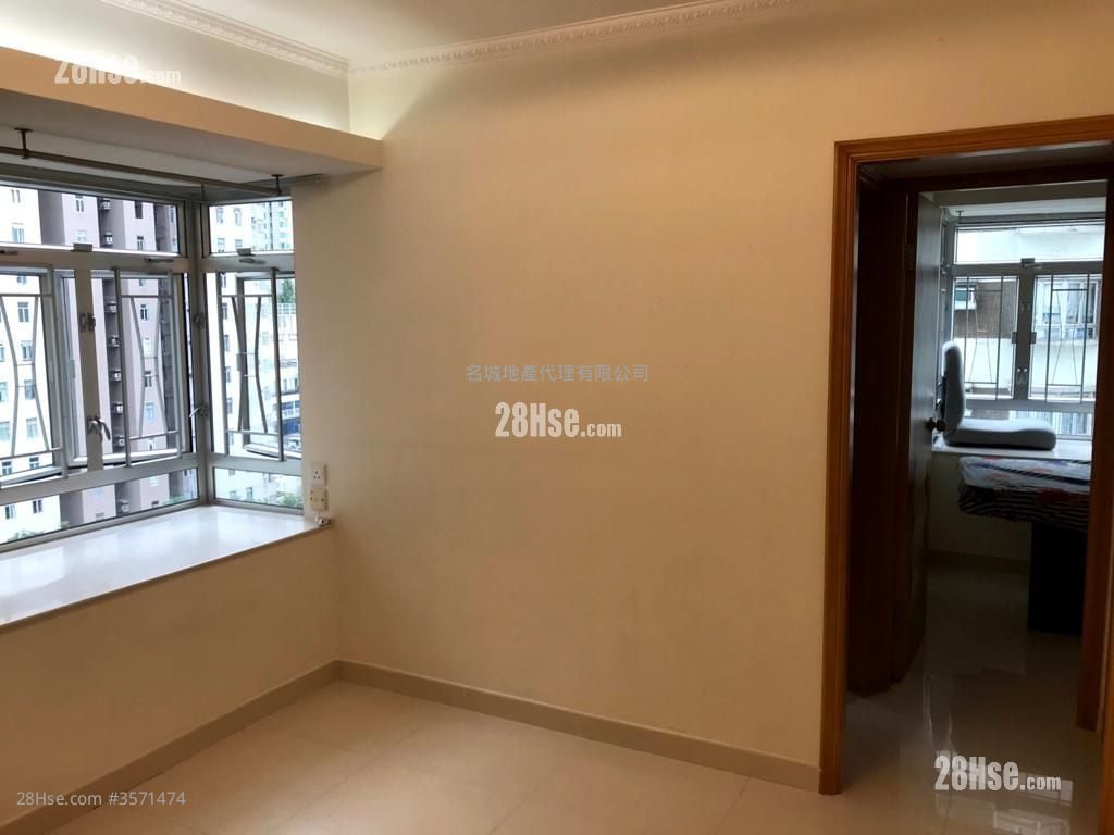 Grandeur Garden Rental 2 Bedrooms , 1 Bathroom 340 ft²