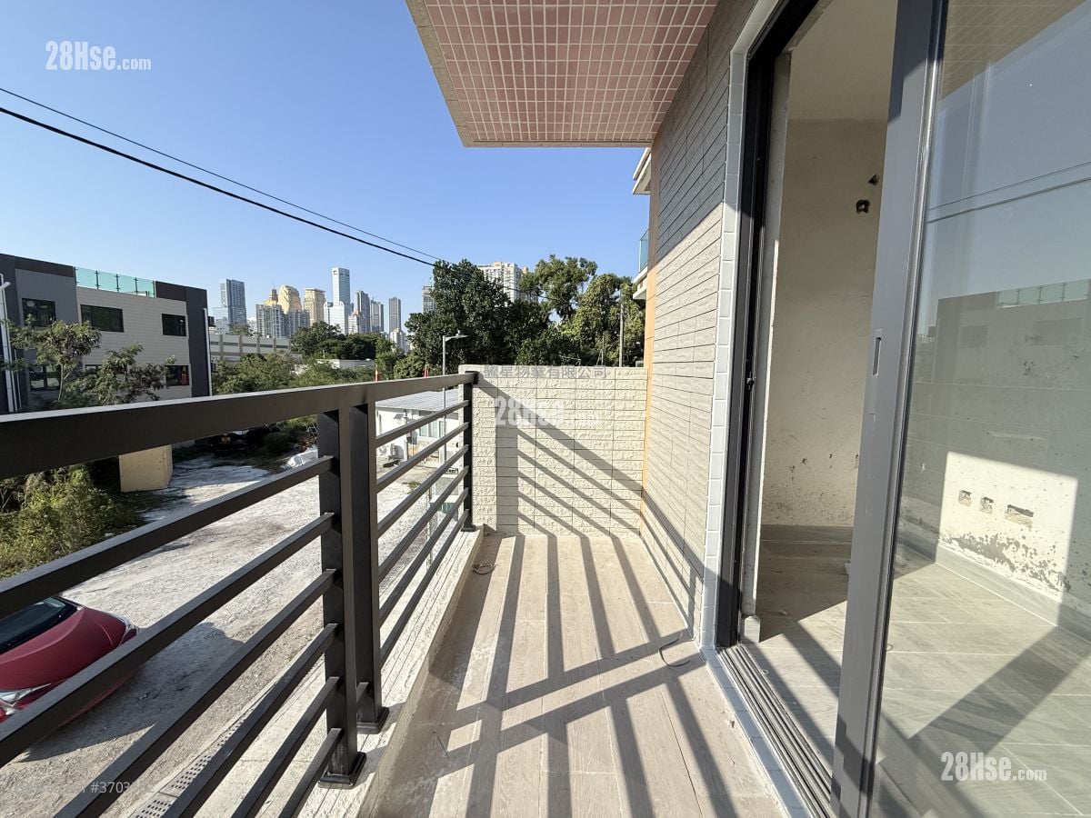 村屋 售盘 2 房 , 1 浴室 350 平方尺