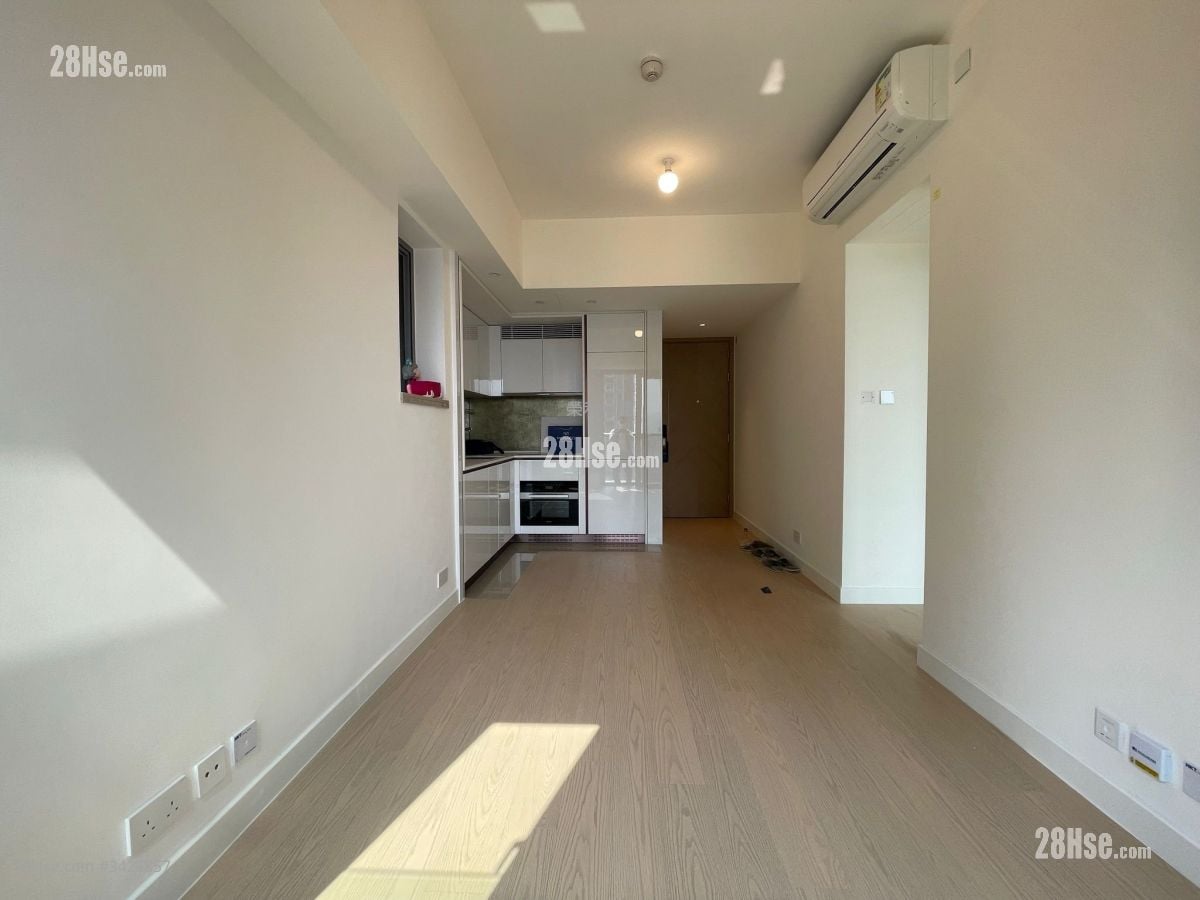 Monaco Sell 2 Bedrooms , 1 Bathroom 445 ft²