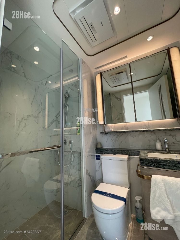 Monaco Sell 2 Bedrooms , 1 Bathroom 445 ft²