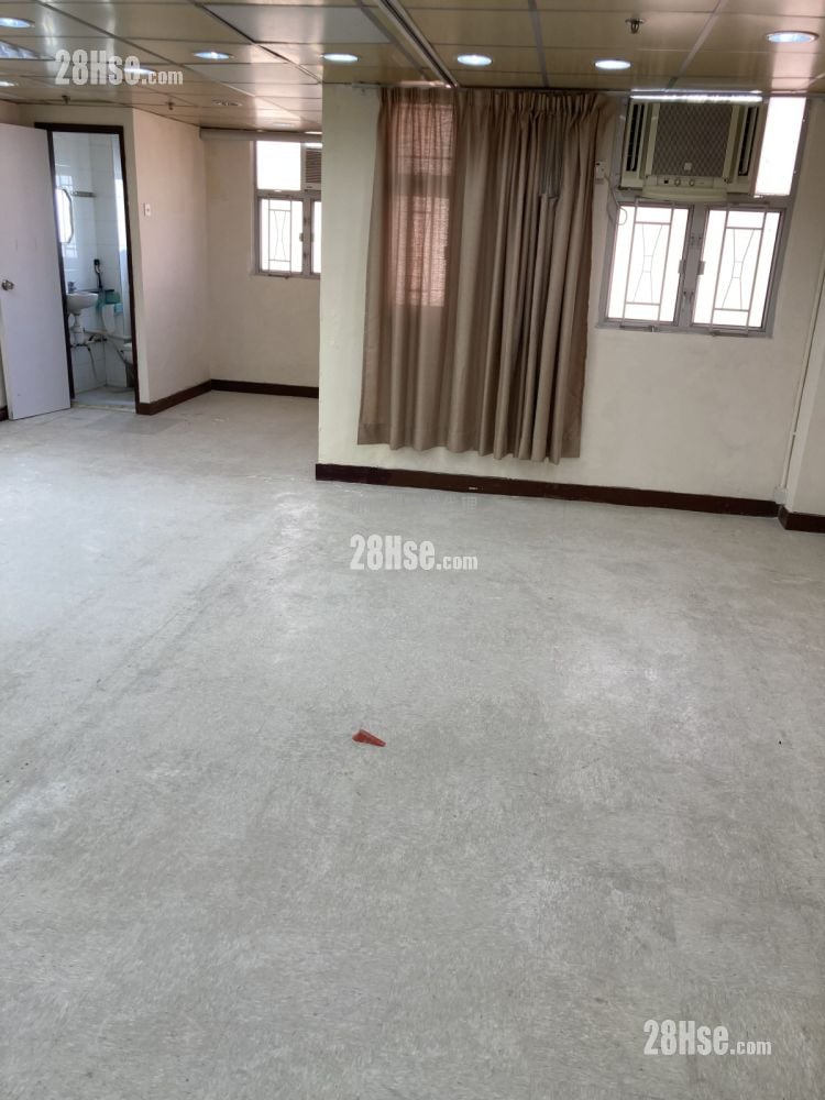 Wing Yip Commercial Building Sell Studio , 1 Toilet