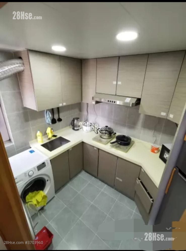 嘉湖山庄 租盘 4 房 , 2 浴室 635 平方尺