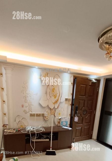 村屋 售盘 3 房 700 平方尺