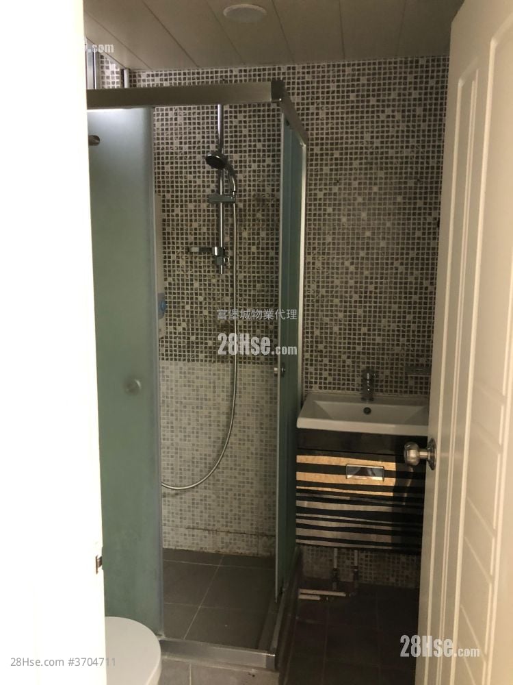 Kwong Lam Court Sell 1 Bedroom , 1 Bathroom 376 ft²